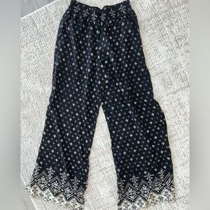 Hollister Black and White Wide Leg Pants